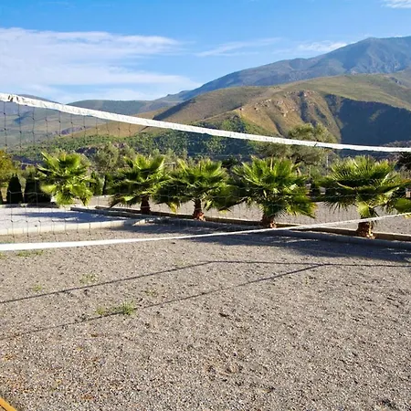 Spacious With Pool - - Mountain View Villa *