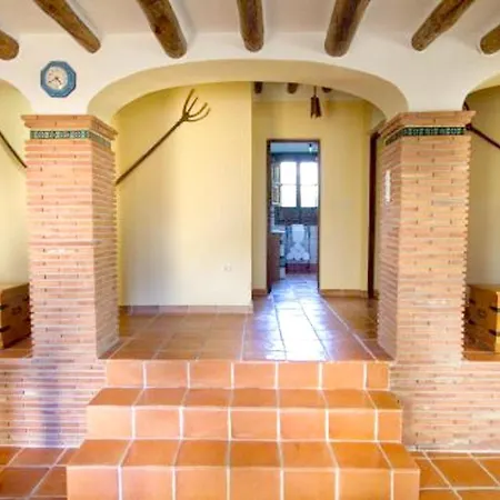 Spacious With Pool - - Mountain View Villa *