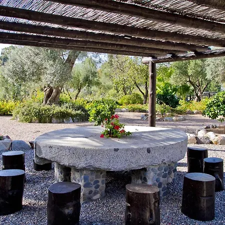 Spacious With Pool - - Mountain View Villa