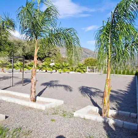 Spacious With Pool - - Mountain View Villa